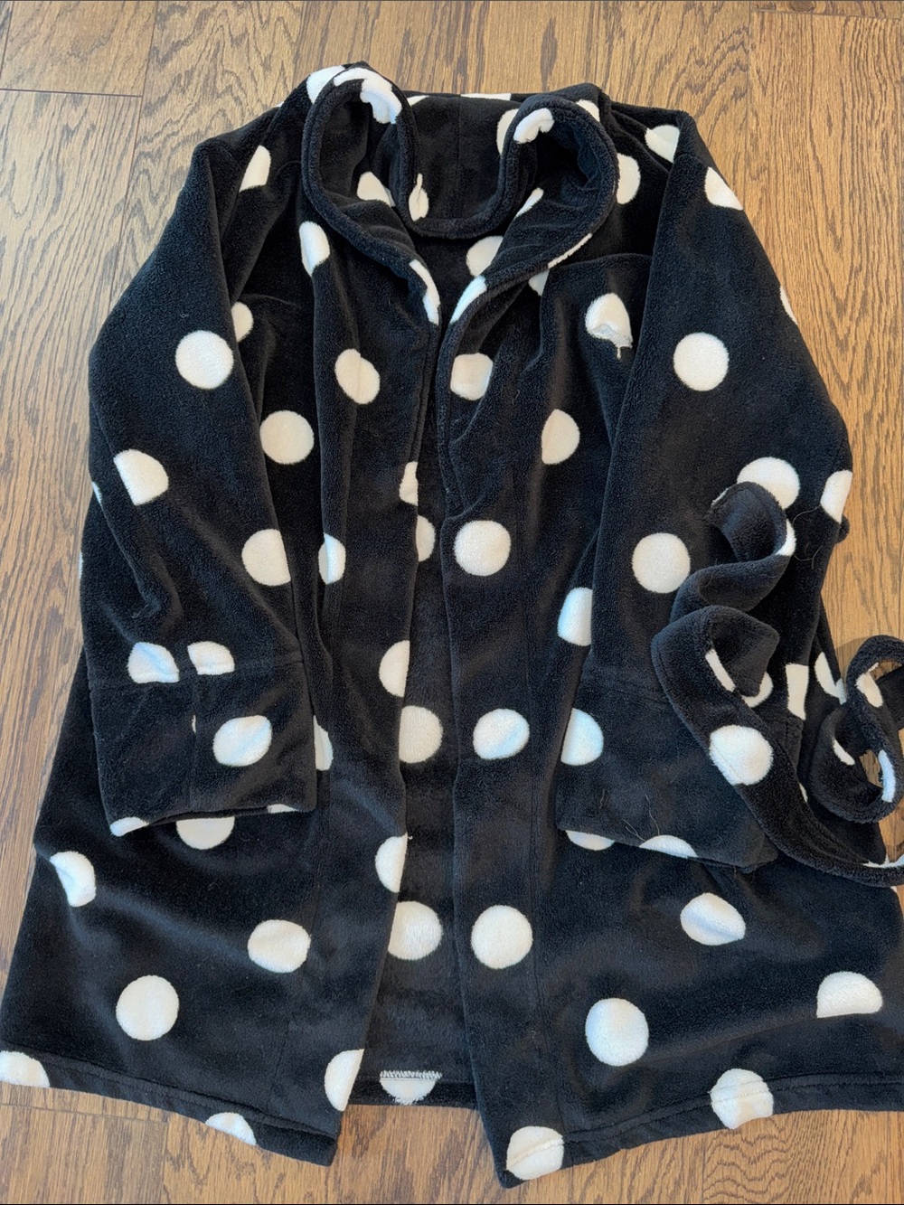 Black & White Polka Dot Robe